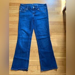 AE - Favorite Boyfriend Jeans